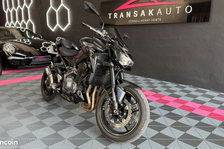 KAWASAKI Z 900