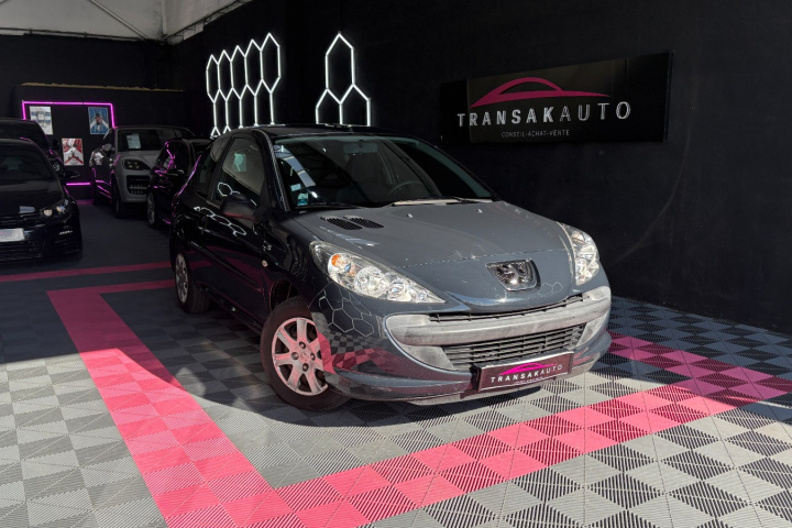 PEUGEOT 206+