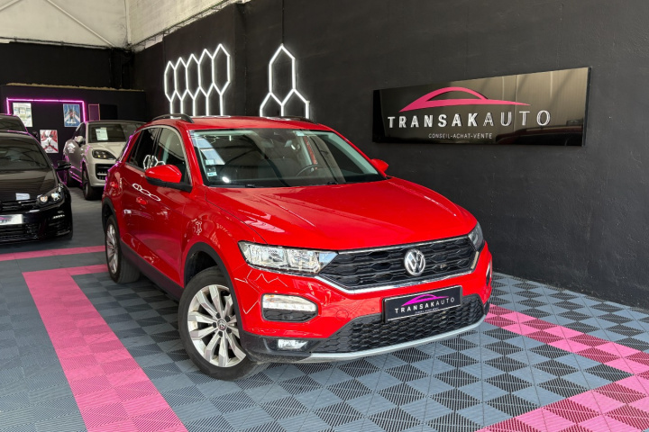 VOLKSWAGEN T-ROC