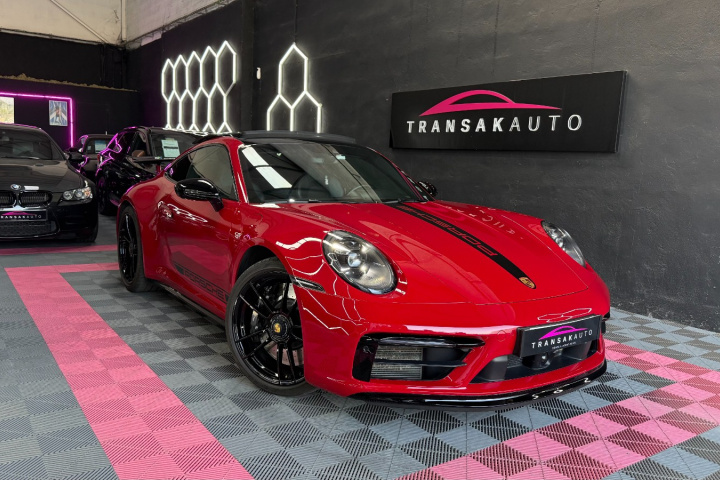 PORSCHE 911 CARRERA COUPE 992