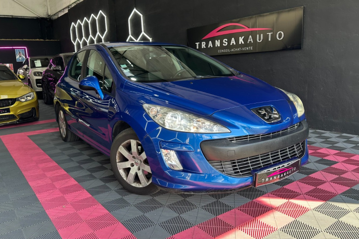 PEUGEOT 308
