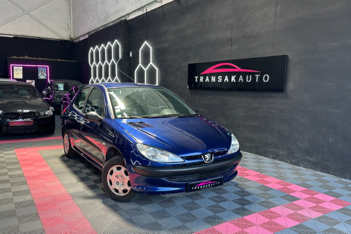 PEUGEOT 206