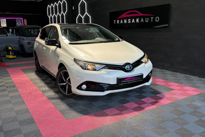 TOYOTA AURIS MY17